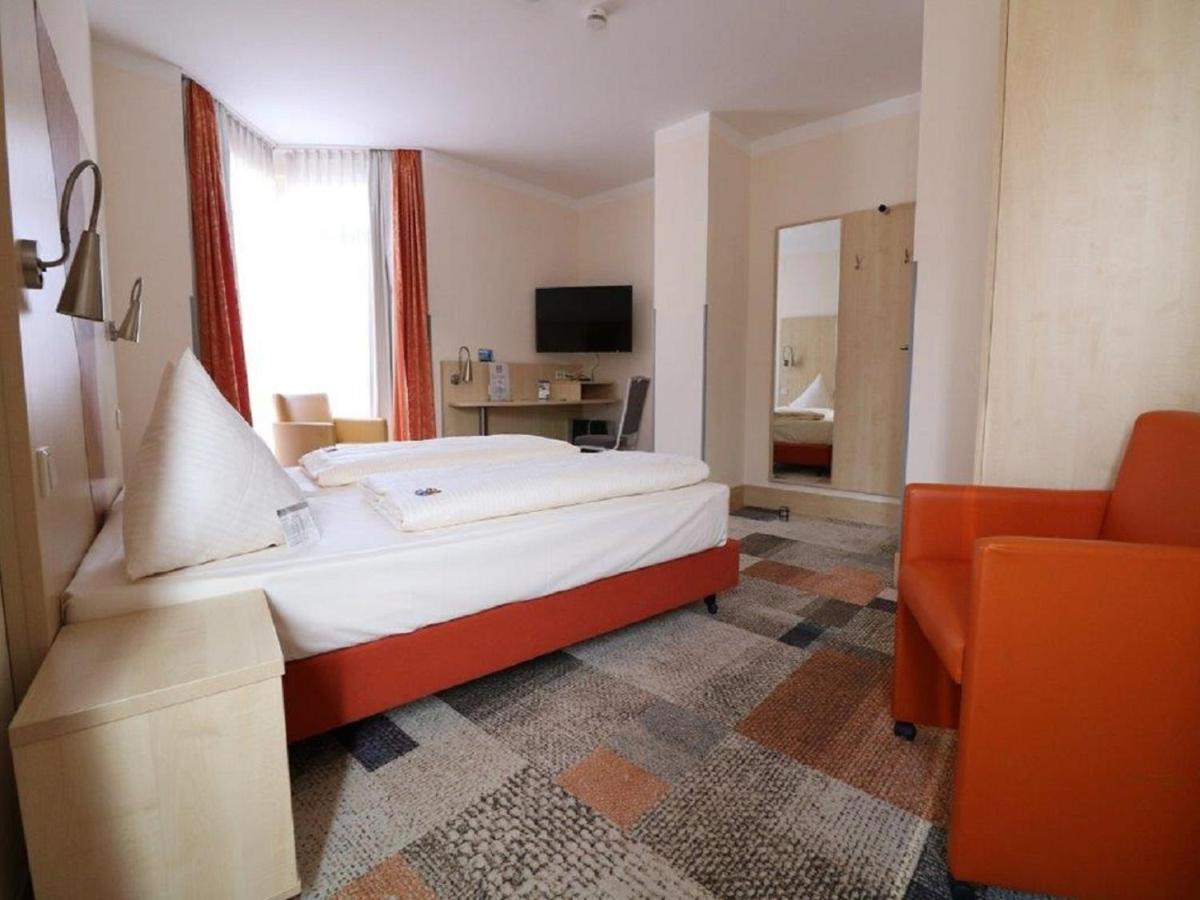 Petul Apart Hotel Ernestine Essen Bagian luar foto