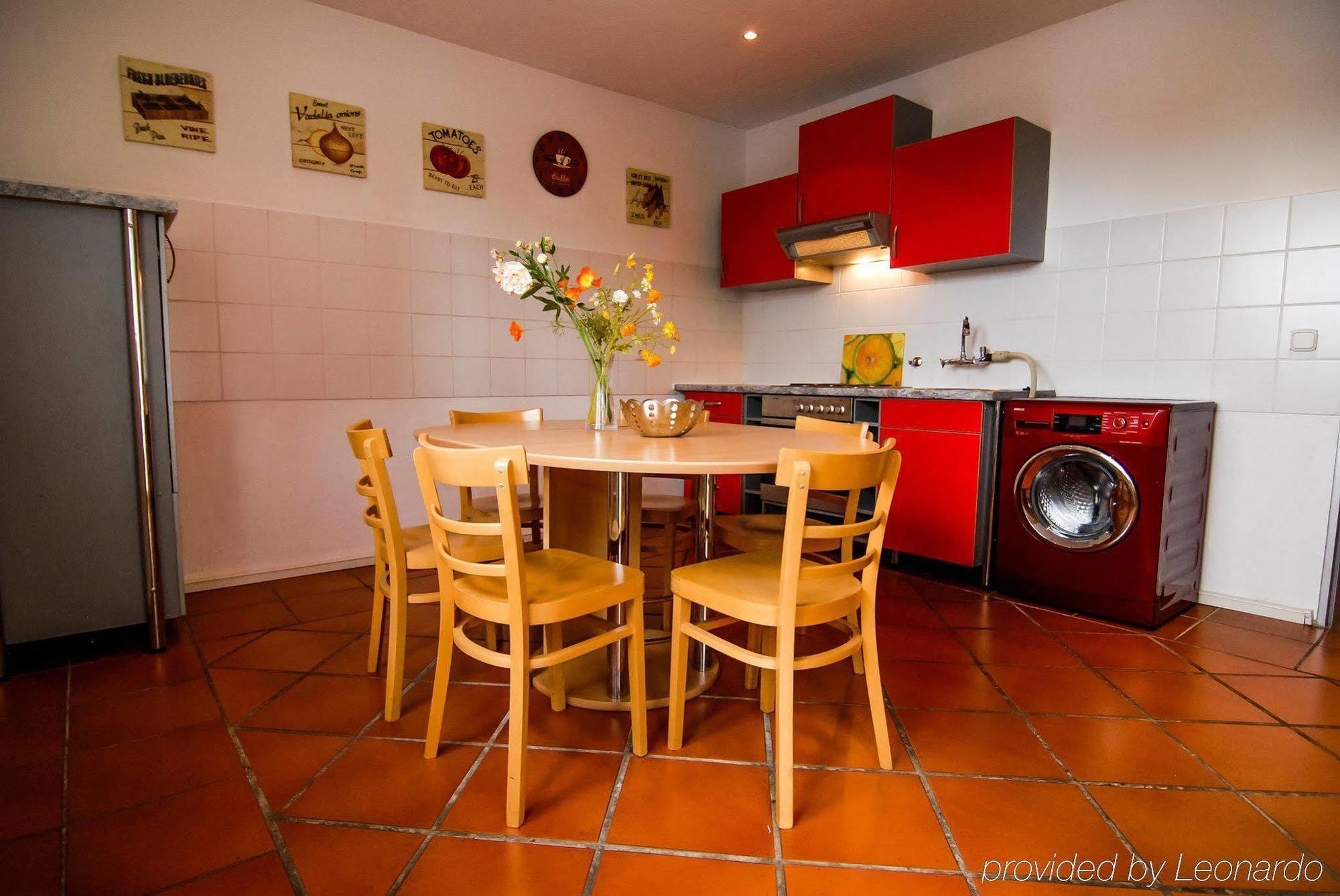 Petul Apart Hotel Ernestine Essen Bagian luar foto
