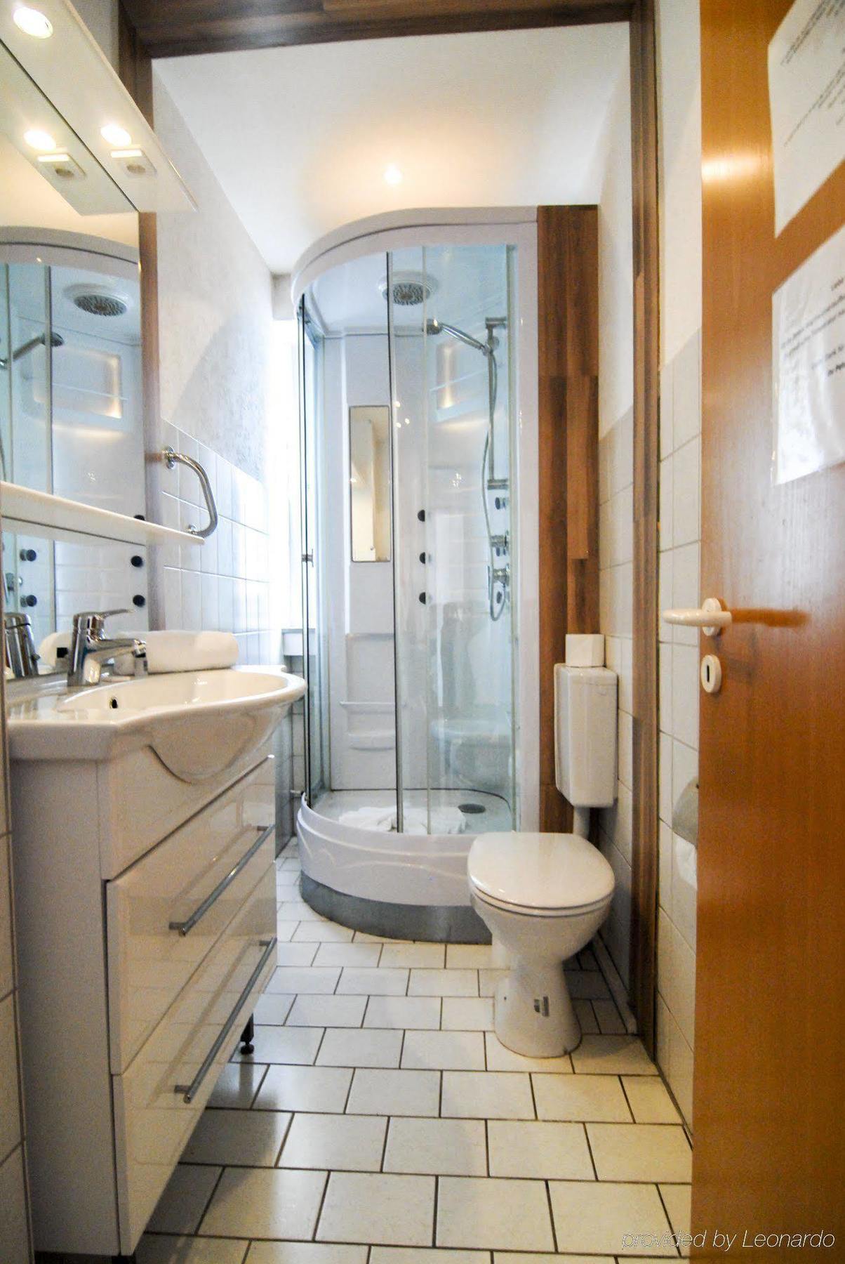 Petul Apart Hotel Ernestine Essen Bagian luar foto