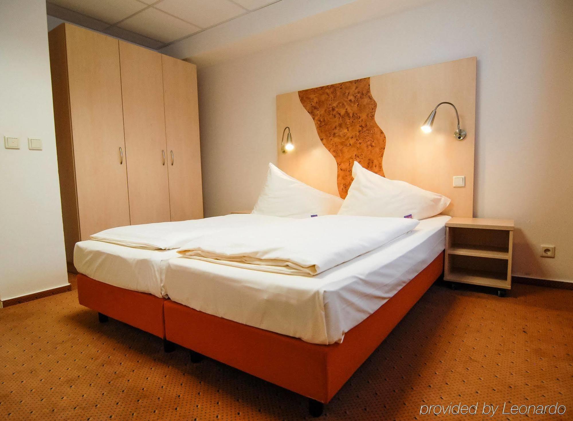 Petul Apart Hotel Ernestine Essen Bagian luar foto